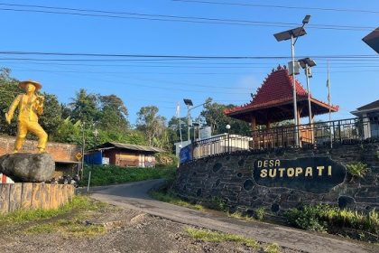Desa Sutopati dan Curug Silawe (Youtube)
